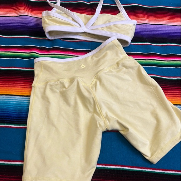 Buffbunny butter Yellow Athletic Set with White Trim - Picture 6 of 6